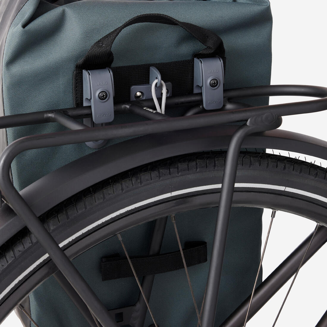ALFORJA 500 PARA PARRILLAS BICI GRIS OSCURO 20 L IMPERMEABLE - Image 5