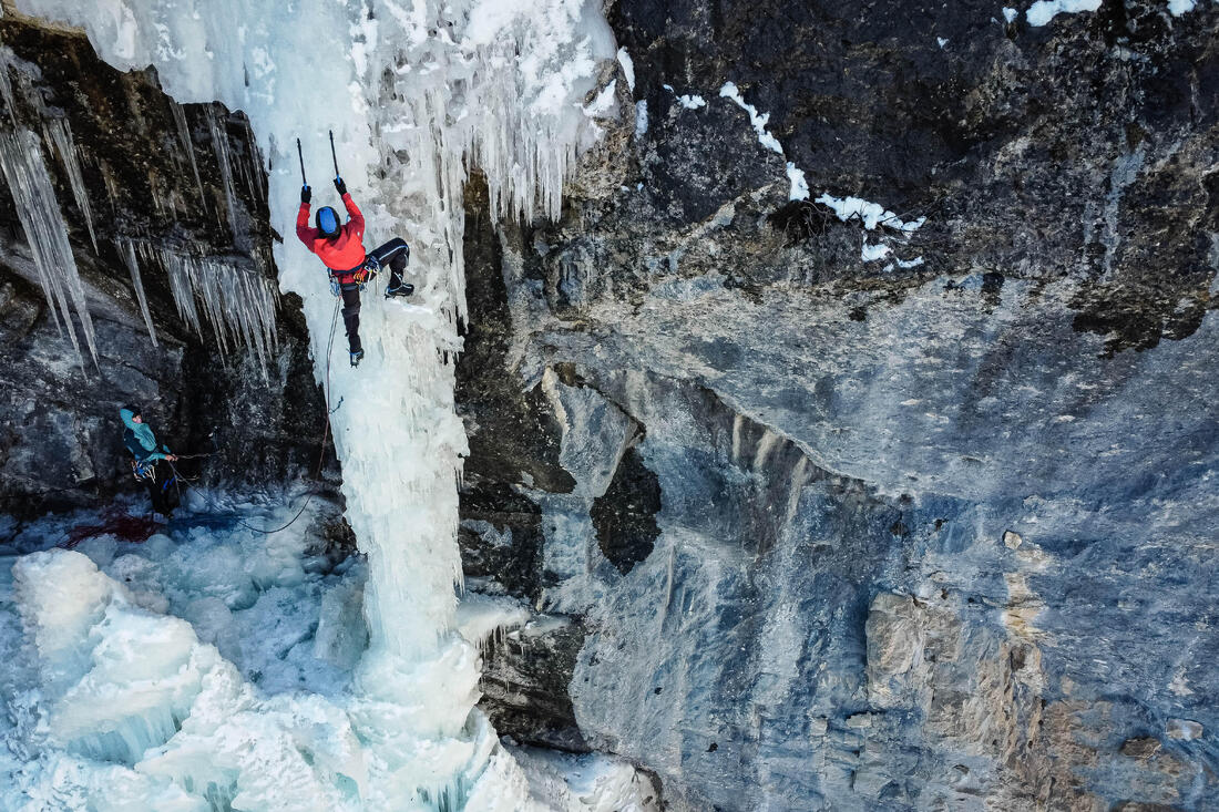 ARNÉS ESCALADA Y ALPINISMO VERTIKA HOMBRE - Image 9