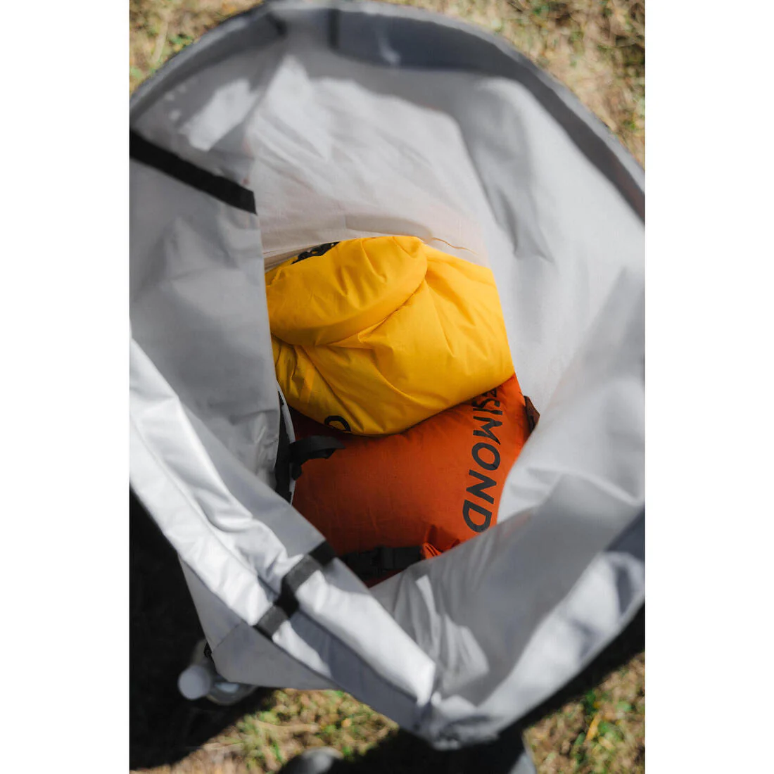 Bolsa seca 7L ultra liviana - Image 9