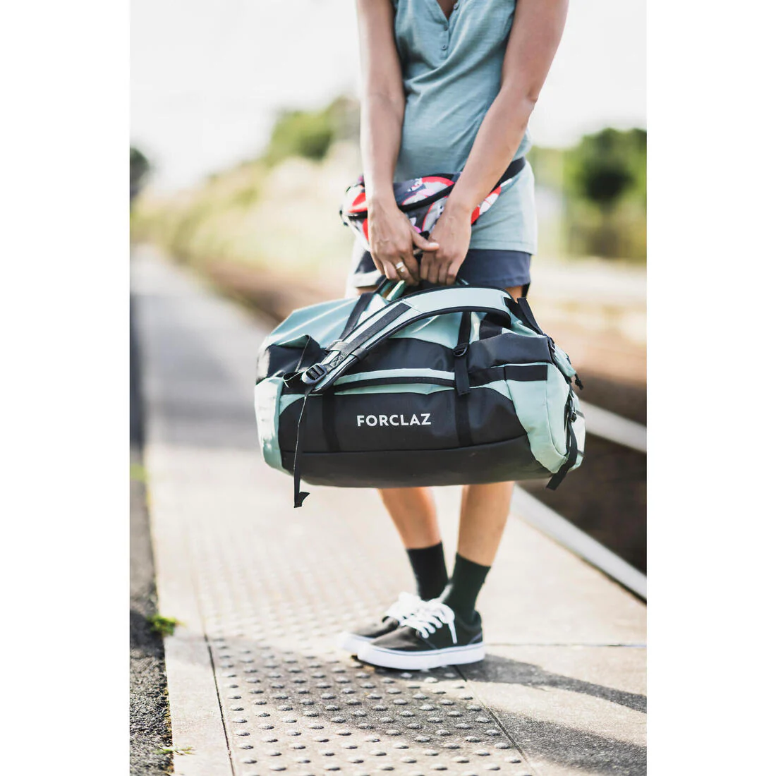 Bolso Duffel expansible 30 a 40L - Image 23
