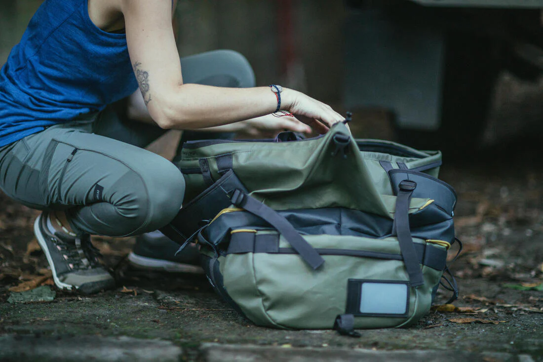 Bolso Duffel expansible 40 a 60L - Image 33