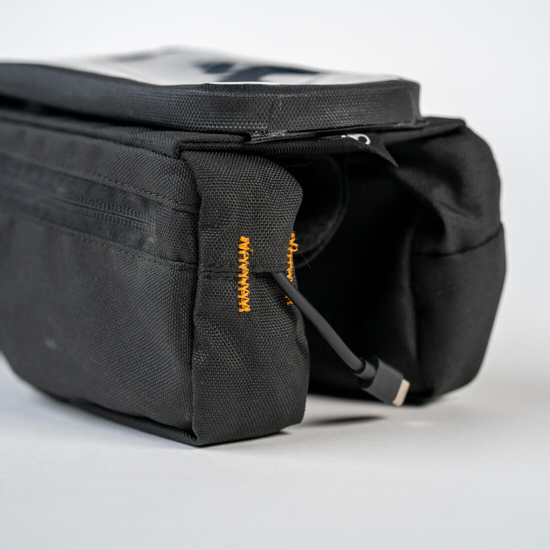 BOLSO MARCO BICICLETA ACTV 100 NEGRO SMARTPHONE 2X1 L - Image 6