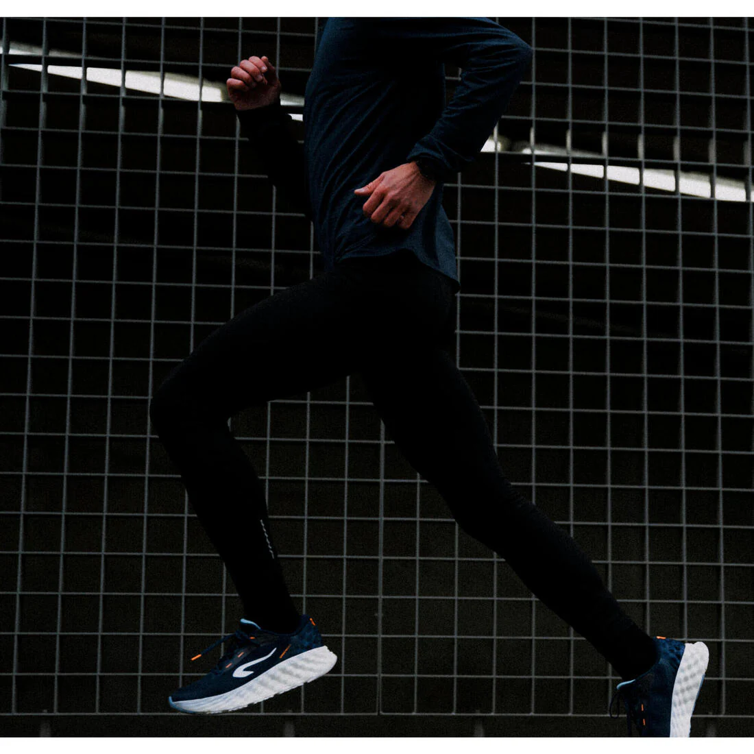 CALZAS LARGAS DE RUNNING HOMBRE RUN 100 WARM NEGRO - Image 12
