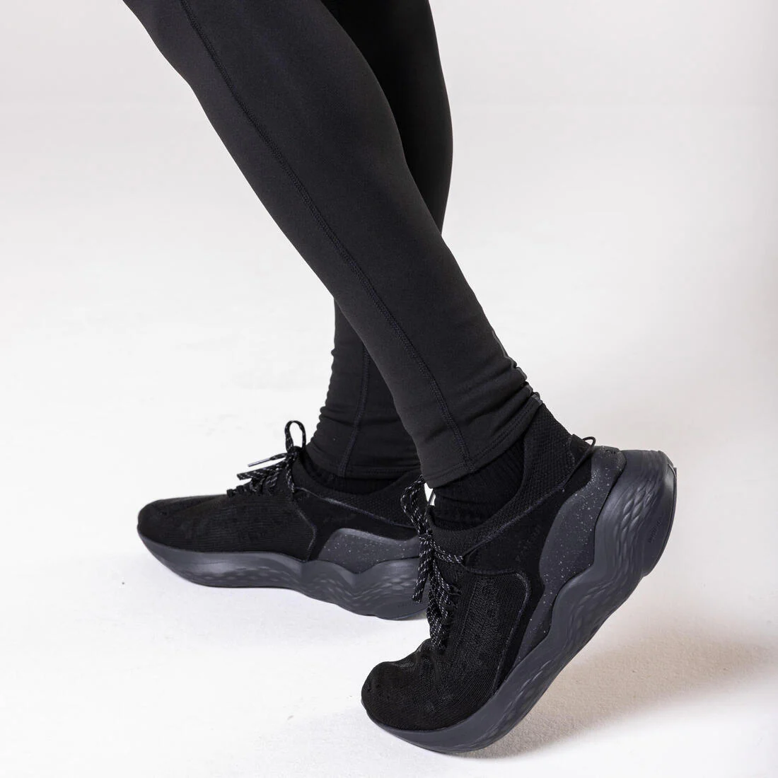 CALZAS RUNNING HOMBRE WARM NEGRO - Image 38