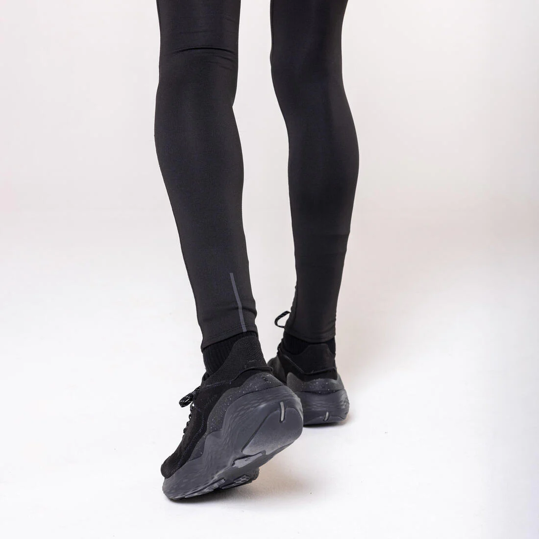 CALZAS RUNNING HOMBRE WARM NEGRO - Image 43