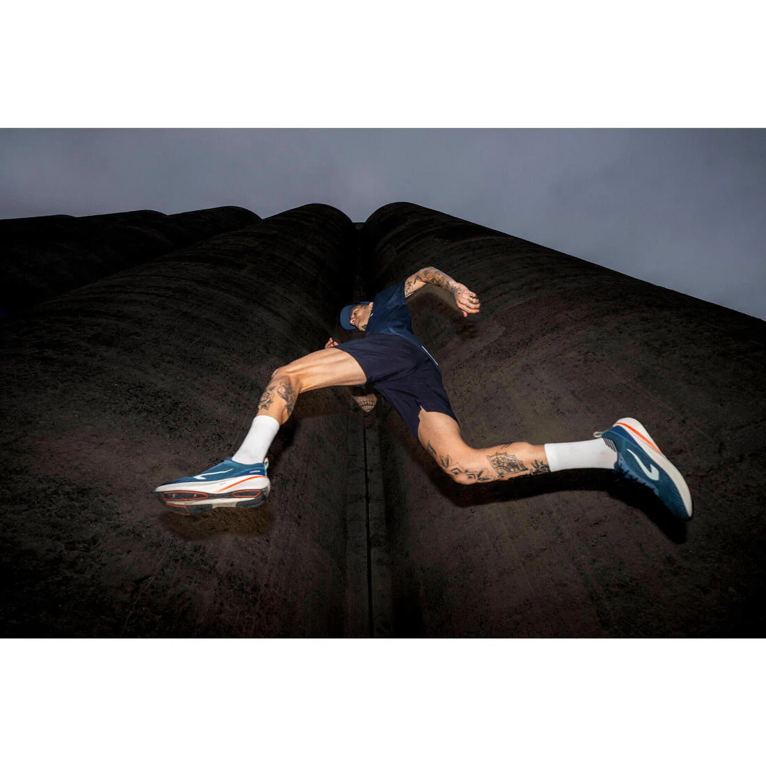 POLERA RUNNING HOMBRE RUN 500 - Image 10