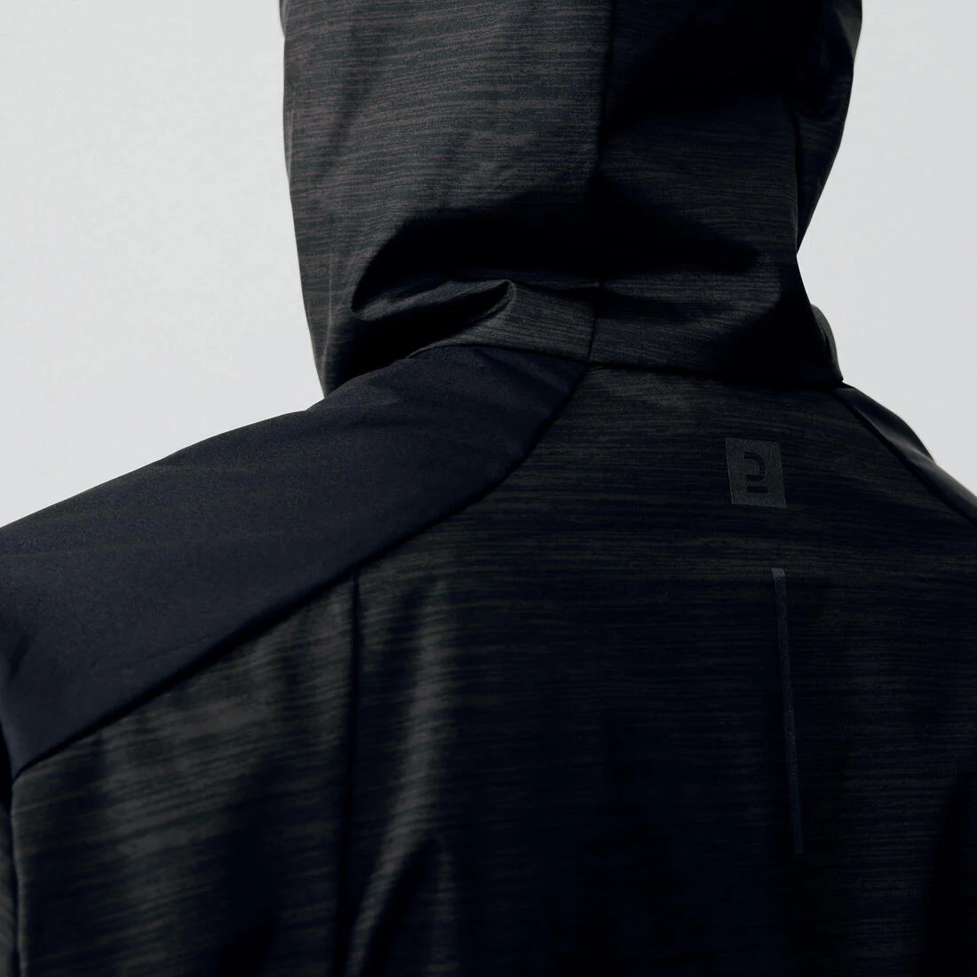CHAQUETA IMPERMEABLE DE RUNNING HOMBRE KIPRUN RUN 100 NEGRO - Image 3