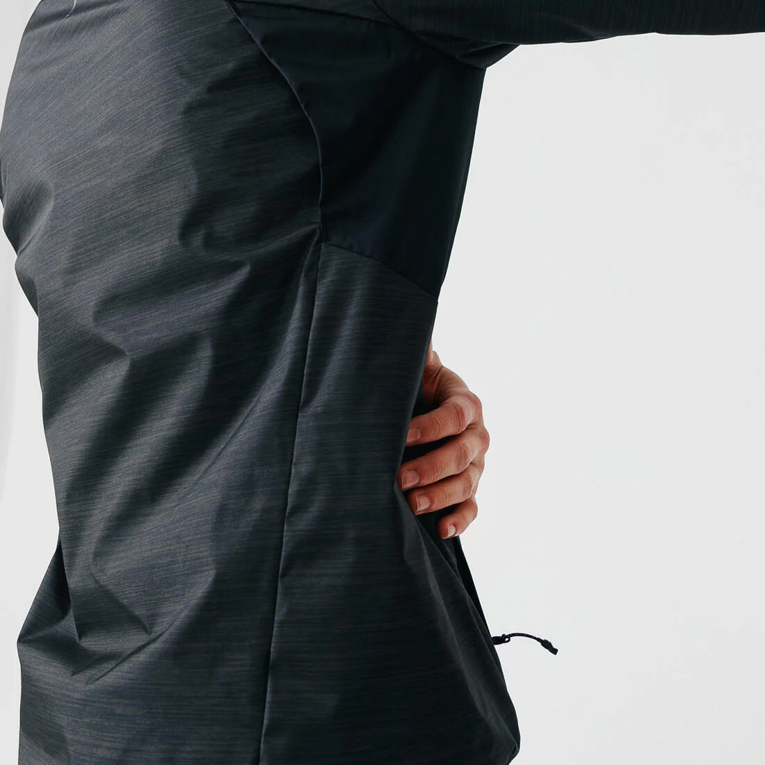 CHAQUETA IMPERMEABLE DE RUNNING HOMBRE KIPRUN RUN 100 NEGRO - Image 5