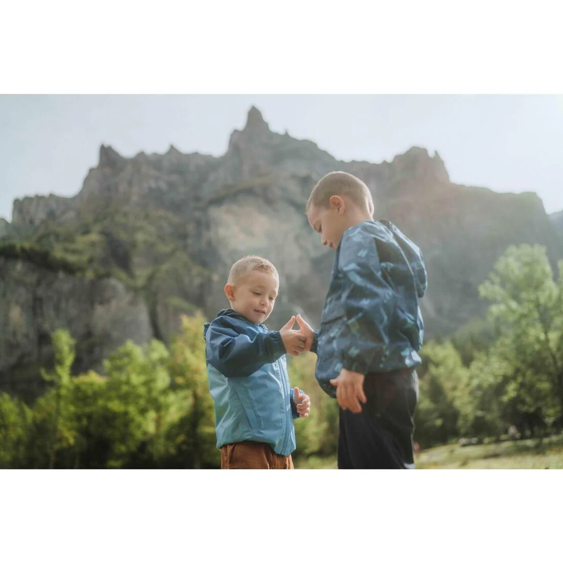 CHAQUETA IMPERMEABLE DE SENDERISMO NIÑOS MH100 ZIP - Image 9