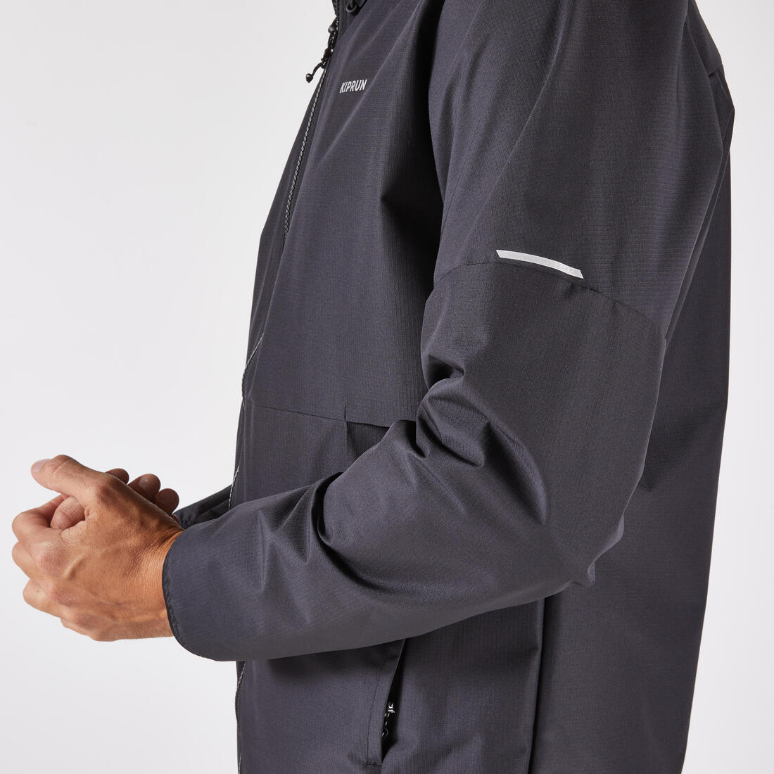 CHAQUETA IMPERMEABLE RUNNING HOMBRE RUN 100 NEGRO - Image 6