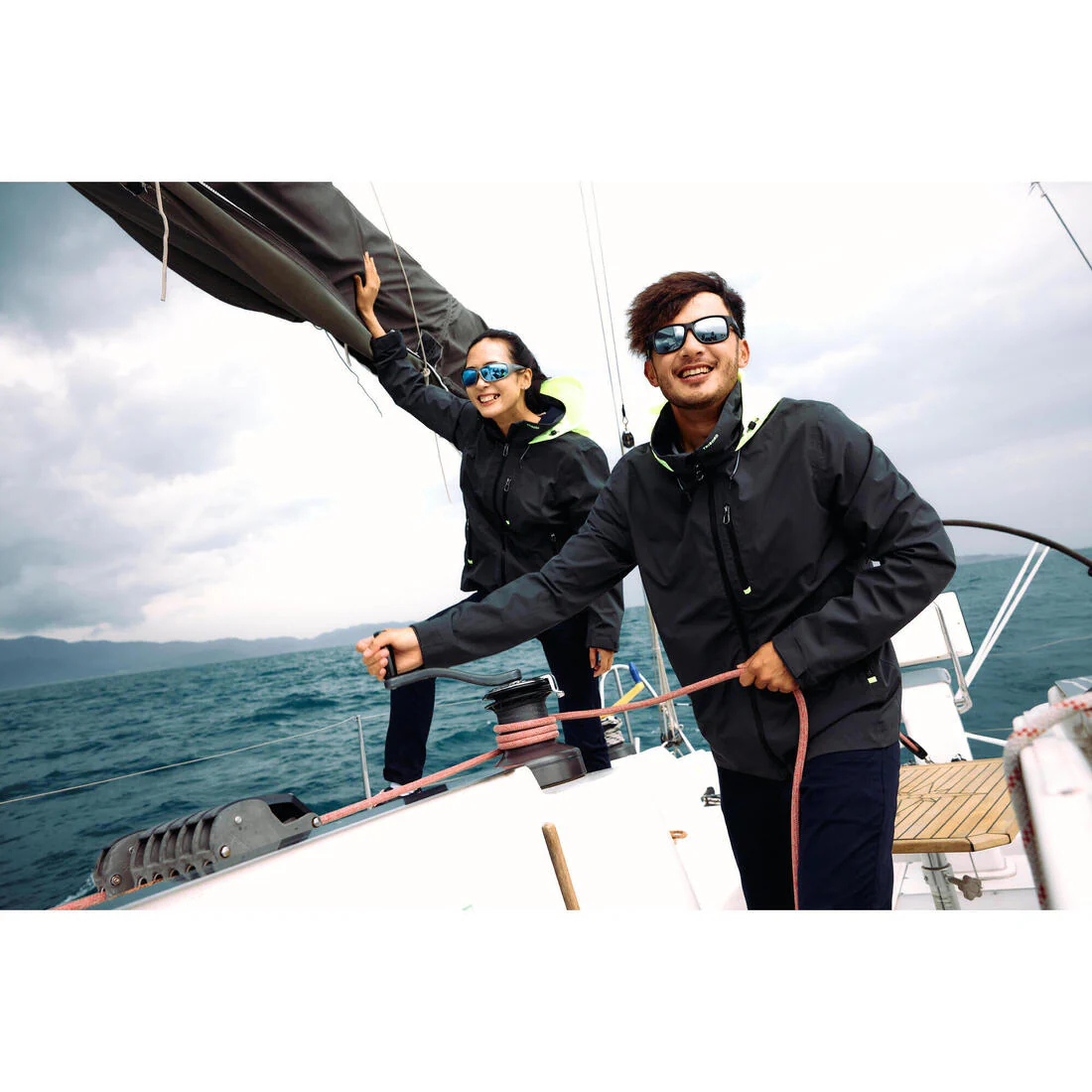 CHAQUETA IMPERMEABLE SAILING 500 HOMBRE - Image 16