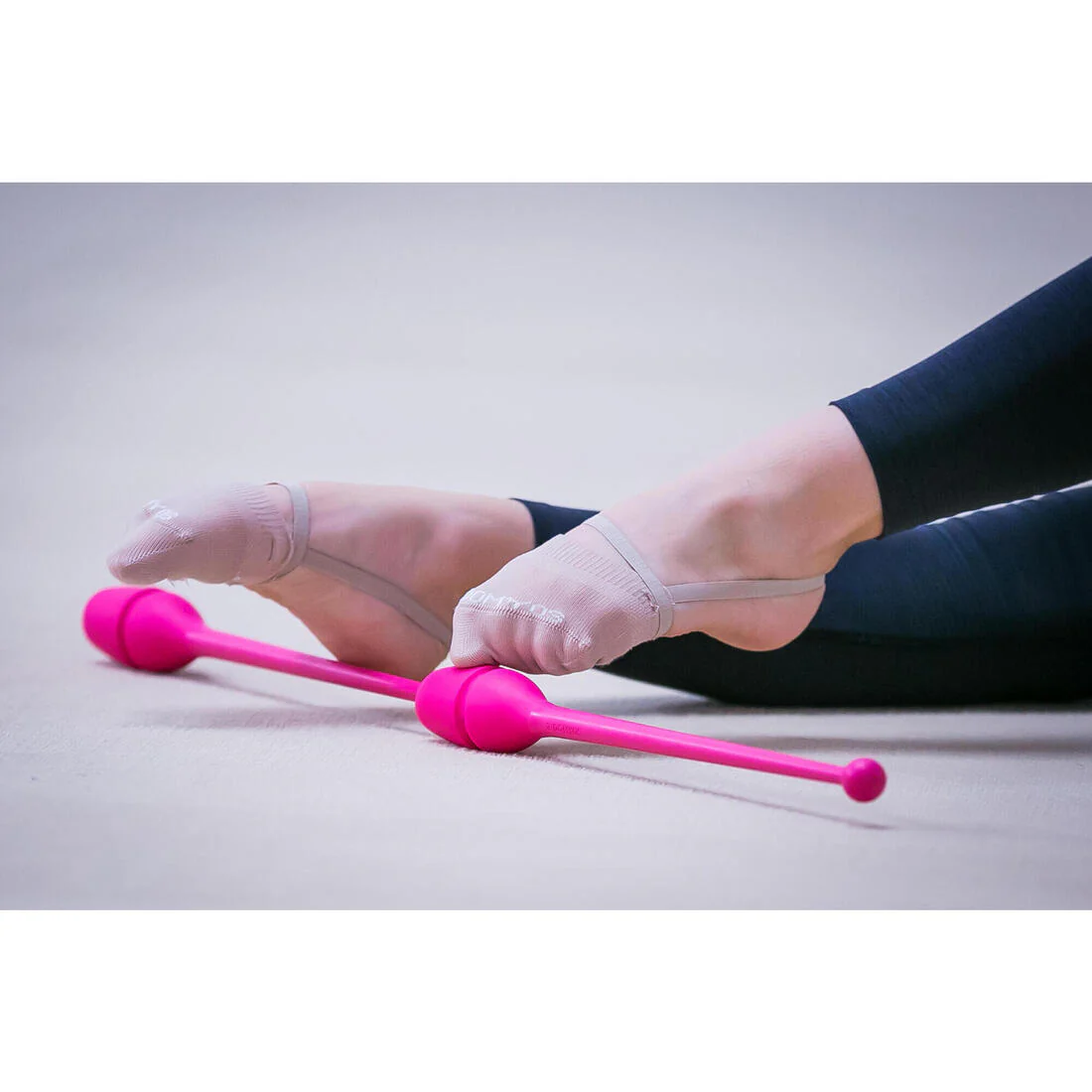 CLAVAS GIMNASIA RÍTMICA ROSADO ACOPLABLES 36 CM - Image 7