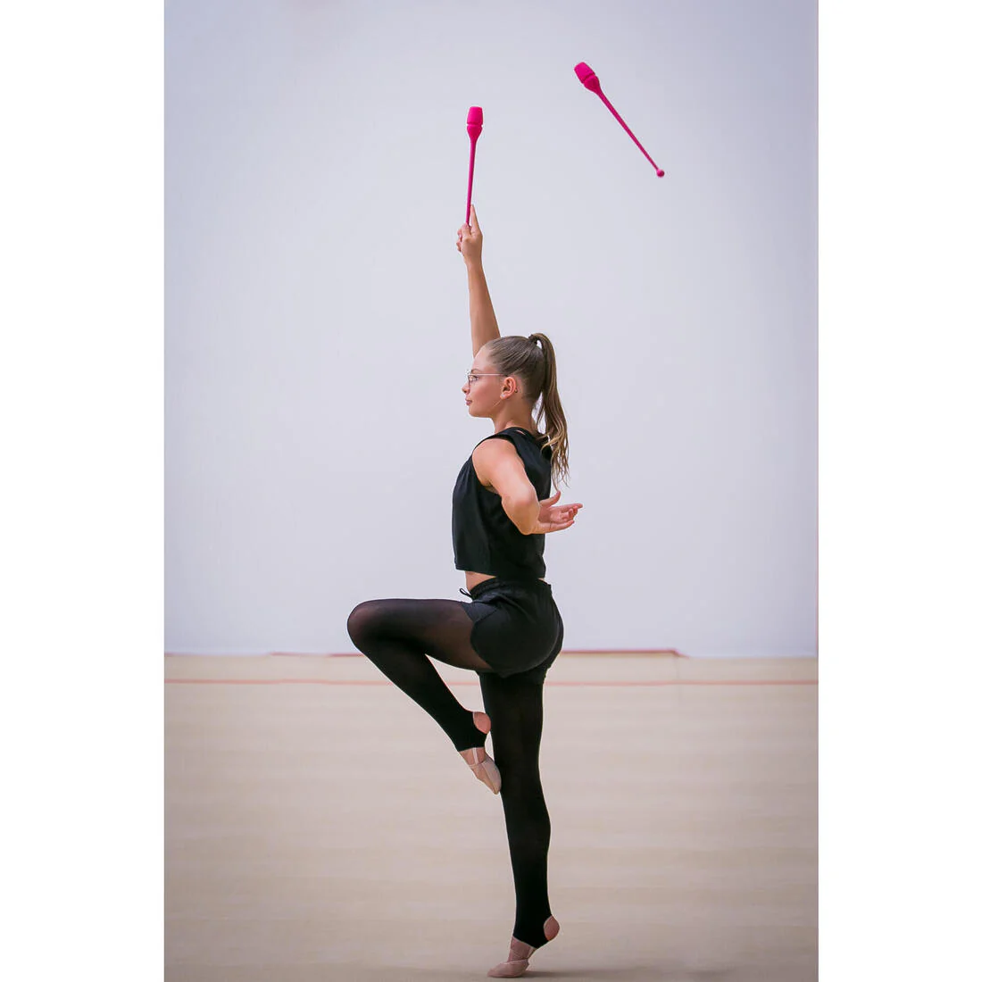 CLAVAS GIMNASIA RÍTMICA ROSADO ACOPLABLES 36 CM - Image 9