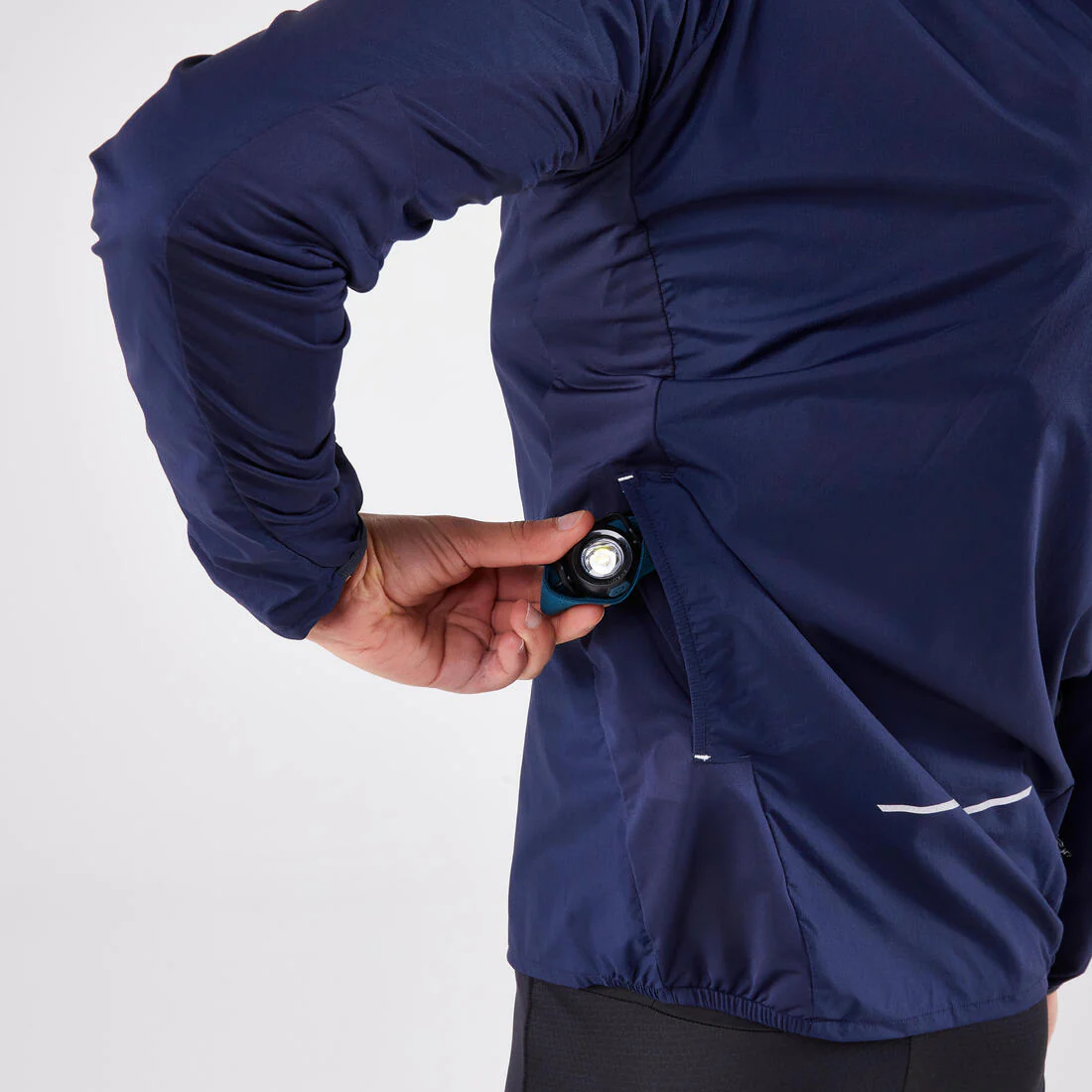 CORTAVIENTO RUNNING HOMBRE RUN 900 WIND - Image 6