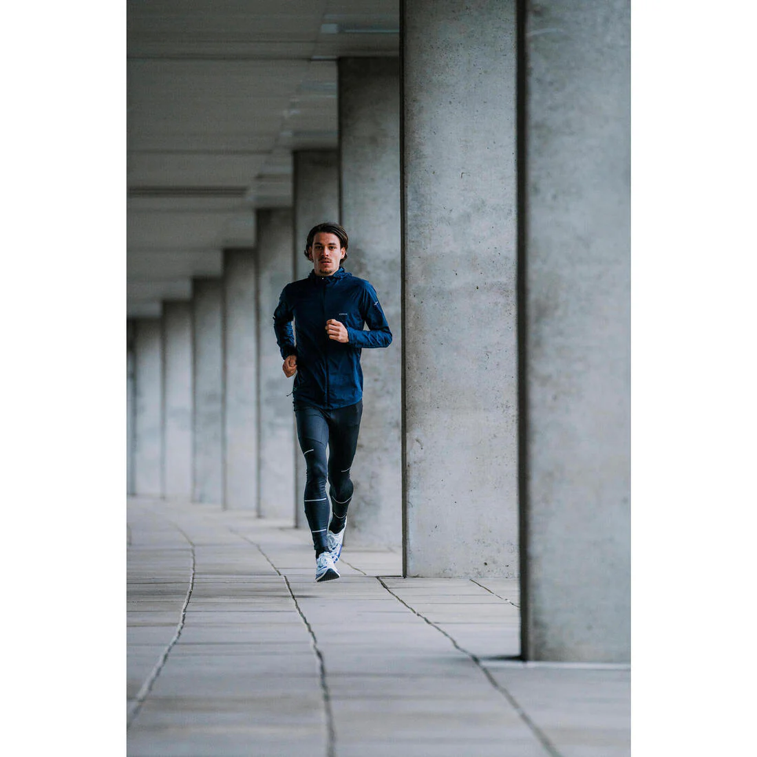 CORTAVIENTO RUNNING HOMBRE RUN 900 WIND - Image 9