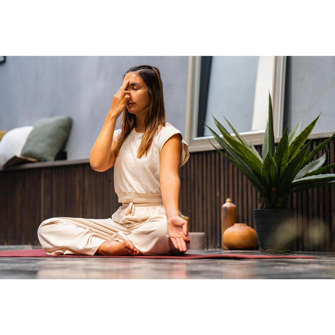 CROP TOP YOGA BEIGE HOLGADA - Image 7