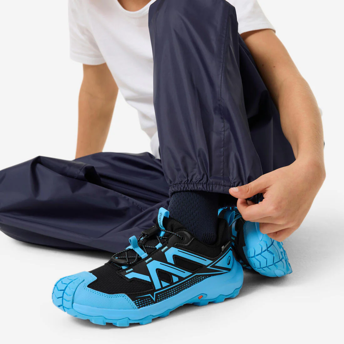 CUBREPANTALÓN IMPERMEABLE SENDERISMO NIÑOS MH100 AZUL - Image 6