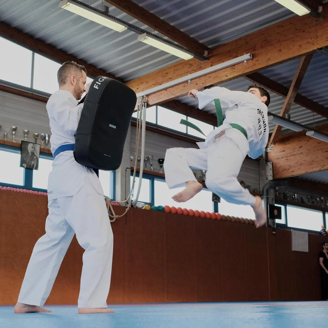 DOBOK DE TAEKWONDO DE ADULTO  BLANCO 500 - Image 14