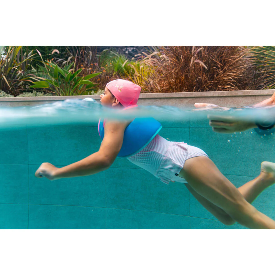 Gorro de natación bebé tela rosado con estampado - Image 12