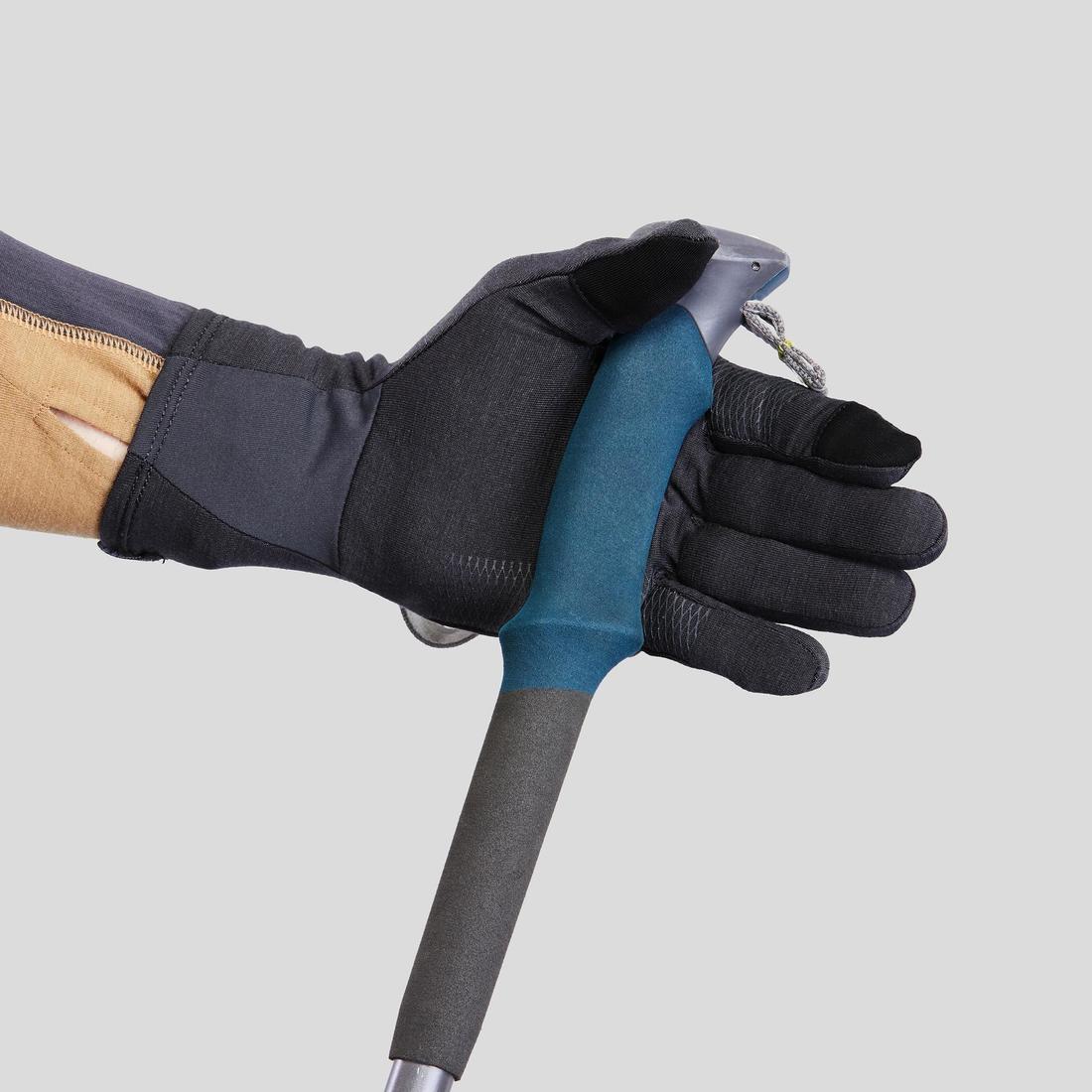 GUANTES INTERIORES DE TREKKING ADULTOS TREK500 LANA MERINA GRIS - Image 3