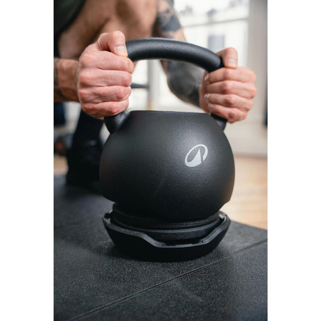 KETTLEBELL AJUSTABLE BASE 12 KG / PESOS ADICIONALES VENDIDOS POR SEPARADO - Image 10