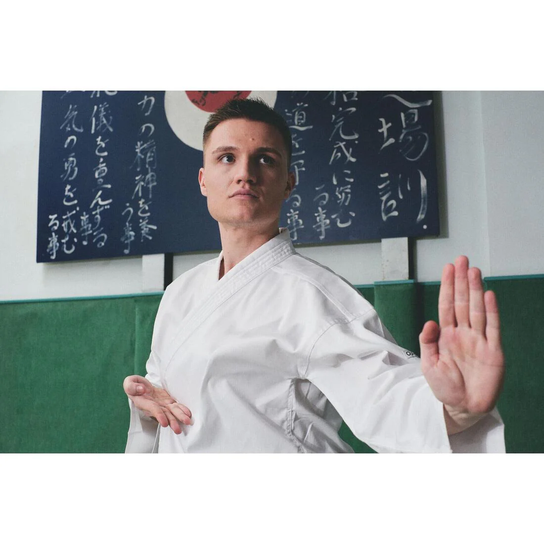 KIMONO DE KARATE BLANCO DE ADULTO 100 - Image 5
