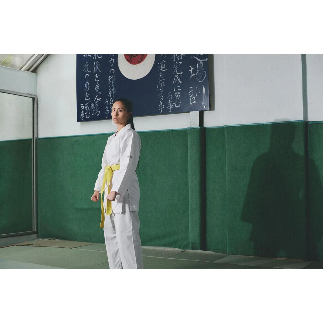 KIMONO DE KARATE BLANCO DE ADULTO 100 - Image 9