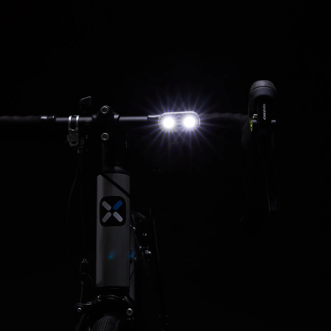 LUZ LED DE BICICLETA DELANTERA/TRASERA USB 900 - Image 5