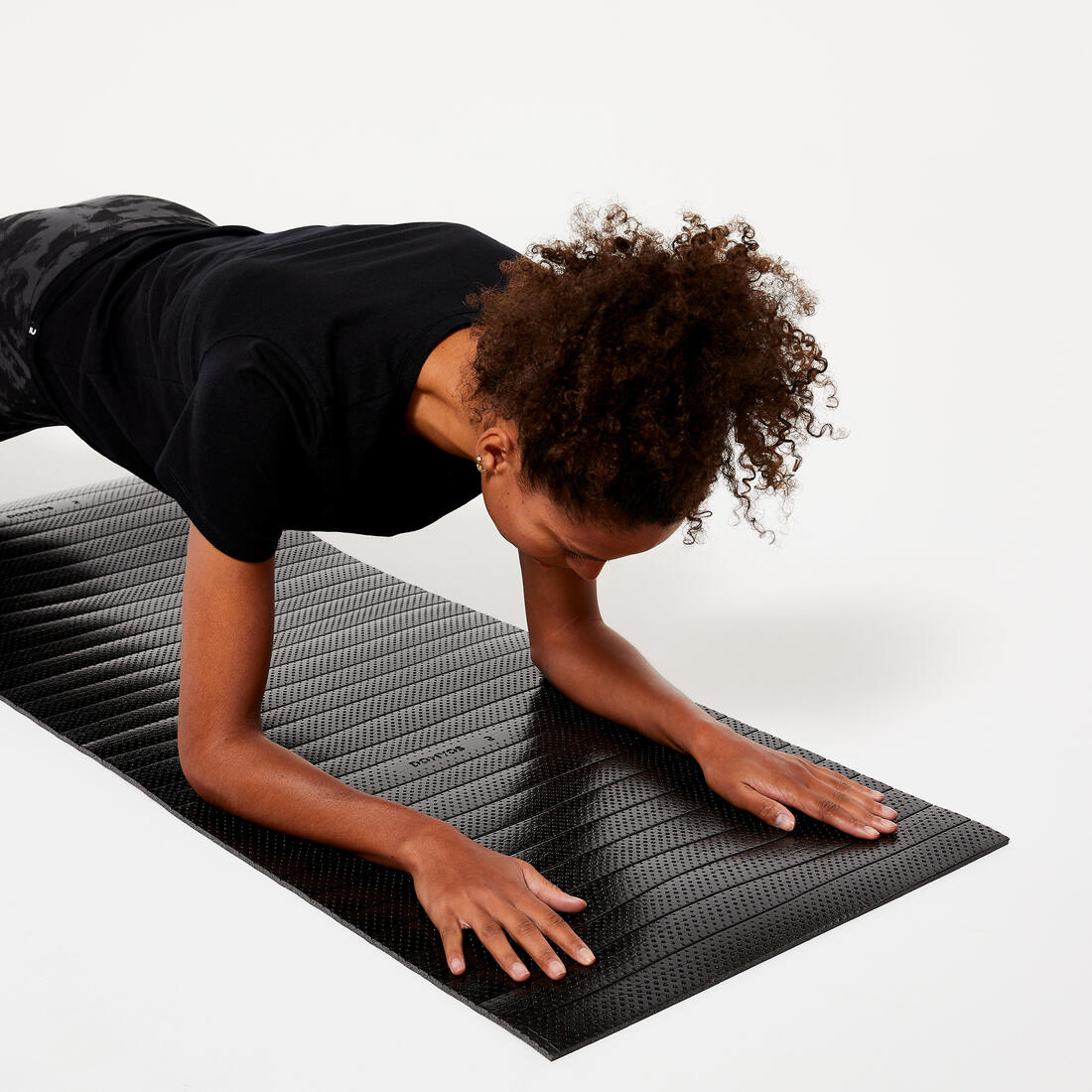 MAT FITNESS 100 NEGRO RESISTENTE 140 CM × 50 CM × 7 MM - Image 3