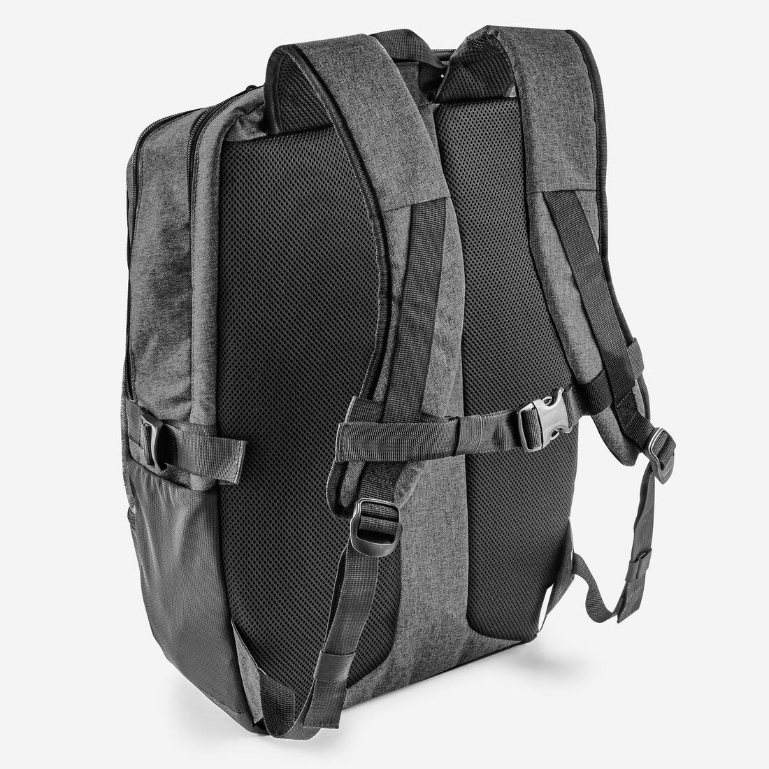 MOCHILA 33L ESSENTIAL GRIS OSCURO - Image 2