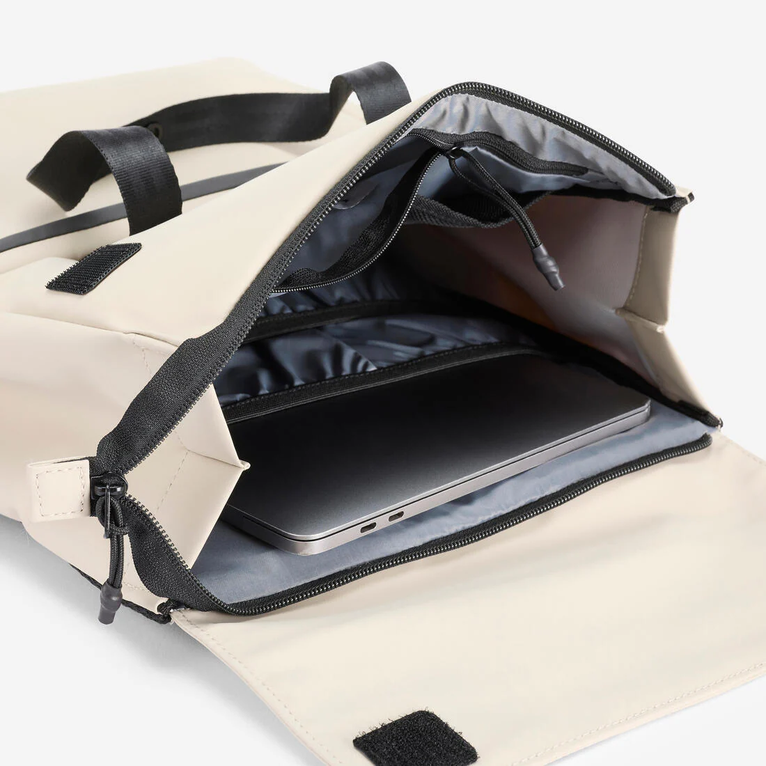 MOCHILA IMPERMEABLE 15 L COMPARTIMENTO PC - Image 6