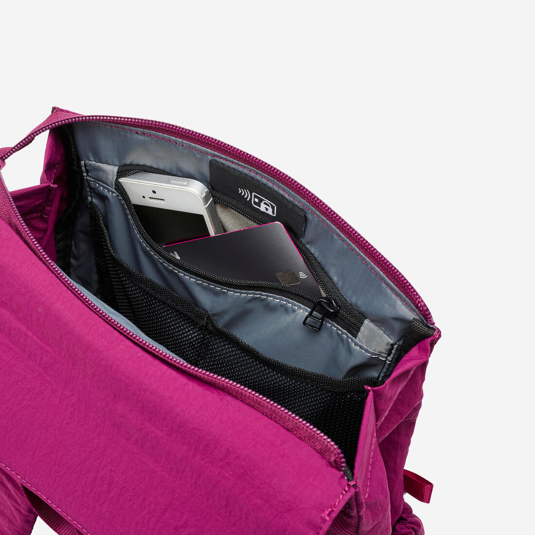 MOCHILA PEQUEÑA 10 L COMPARTIMENTO PC - Image 12