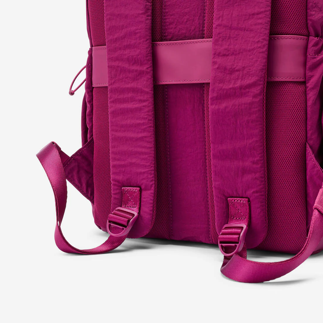 MOCHILA PEQUEÑA 10 L COMPARTIMENTO PC - Image 8