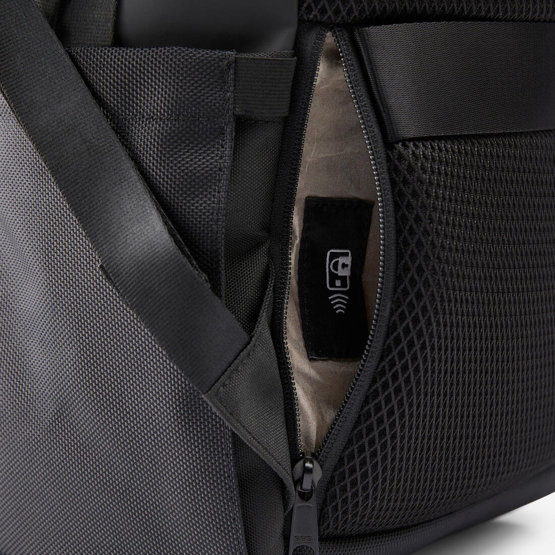 MOCHILA ROLLTOP + BOLSILLO COMPUTADOR 29 L - Image 6