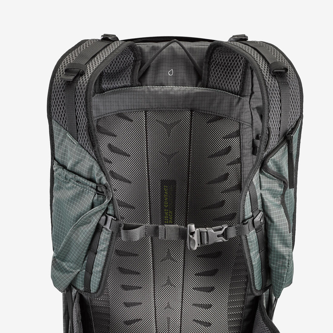 Mochila trekking 22L ultra liviana MT500 - Image 18