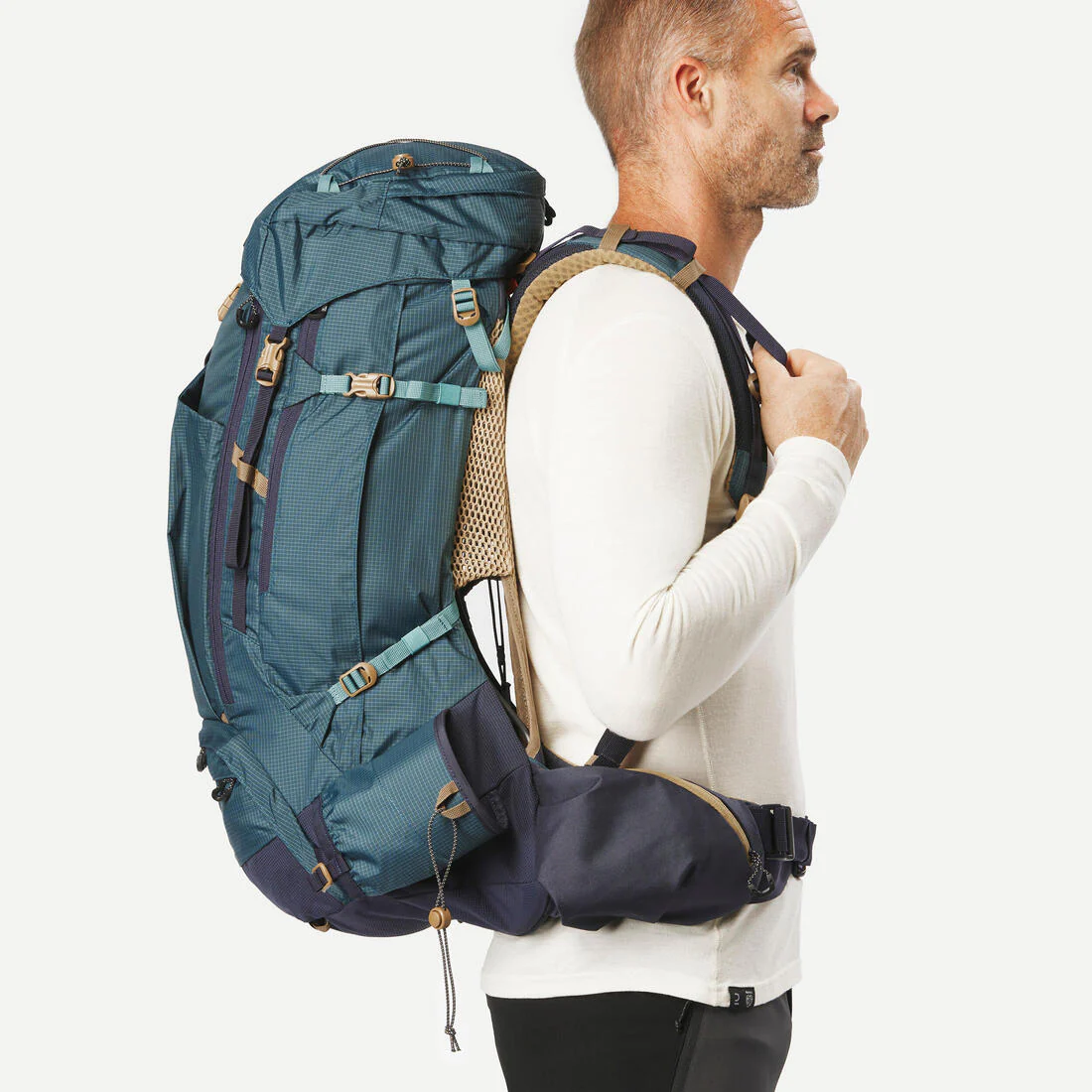 Mochila trekking 50+10L espalda ventilada MT500 - Image 9