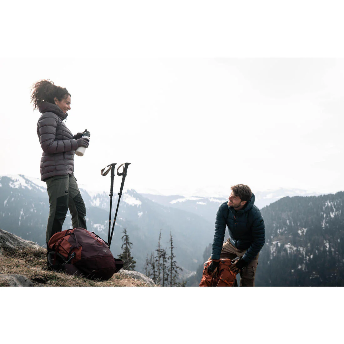 Mochila trekking 50L ajuste rápido MT100 - Image 12