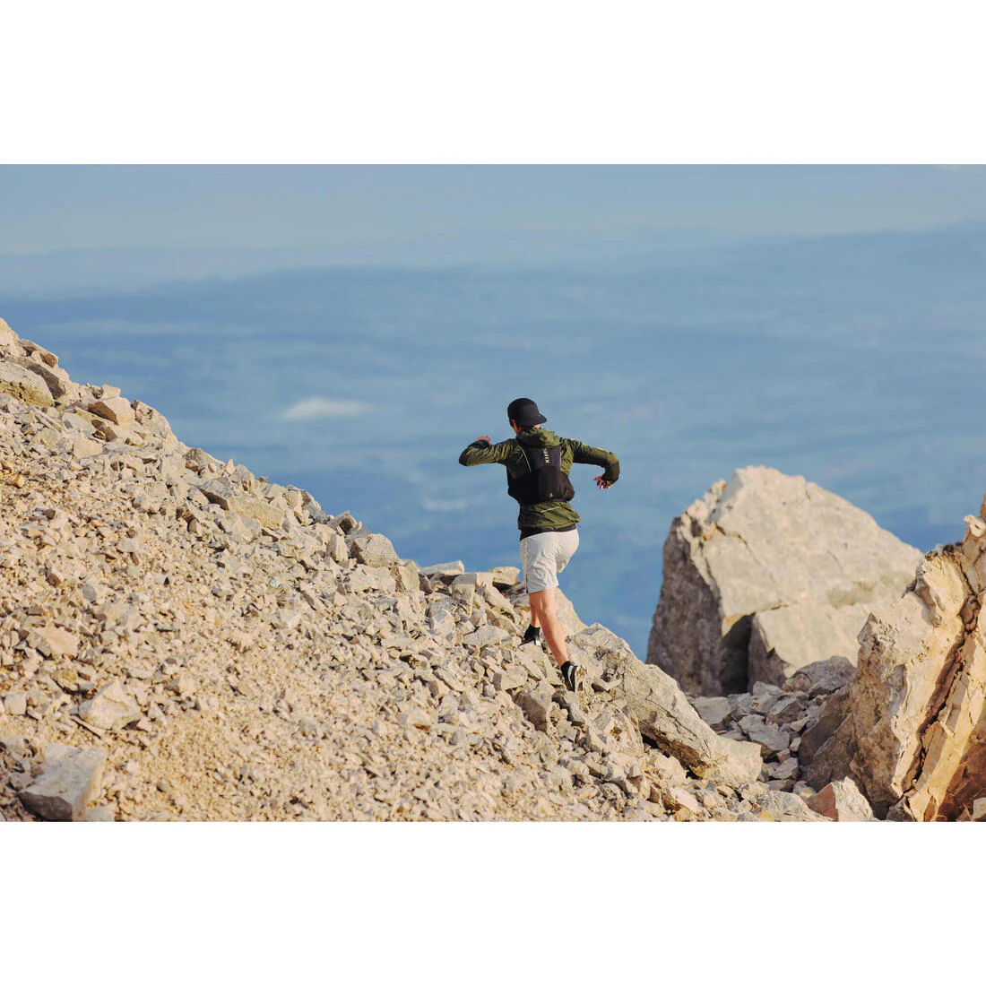 MT3 HOMBRE TRAIL NEGRO BLANCO - Image 10