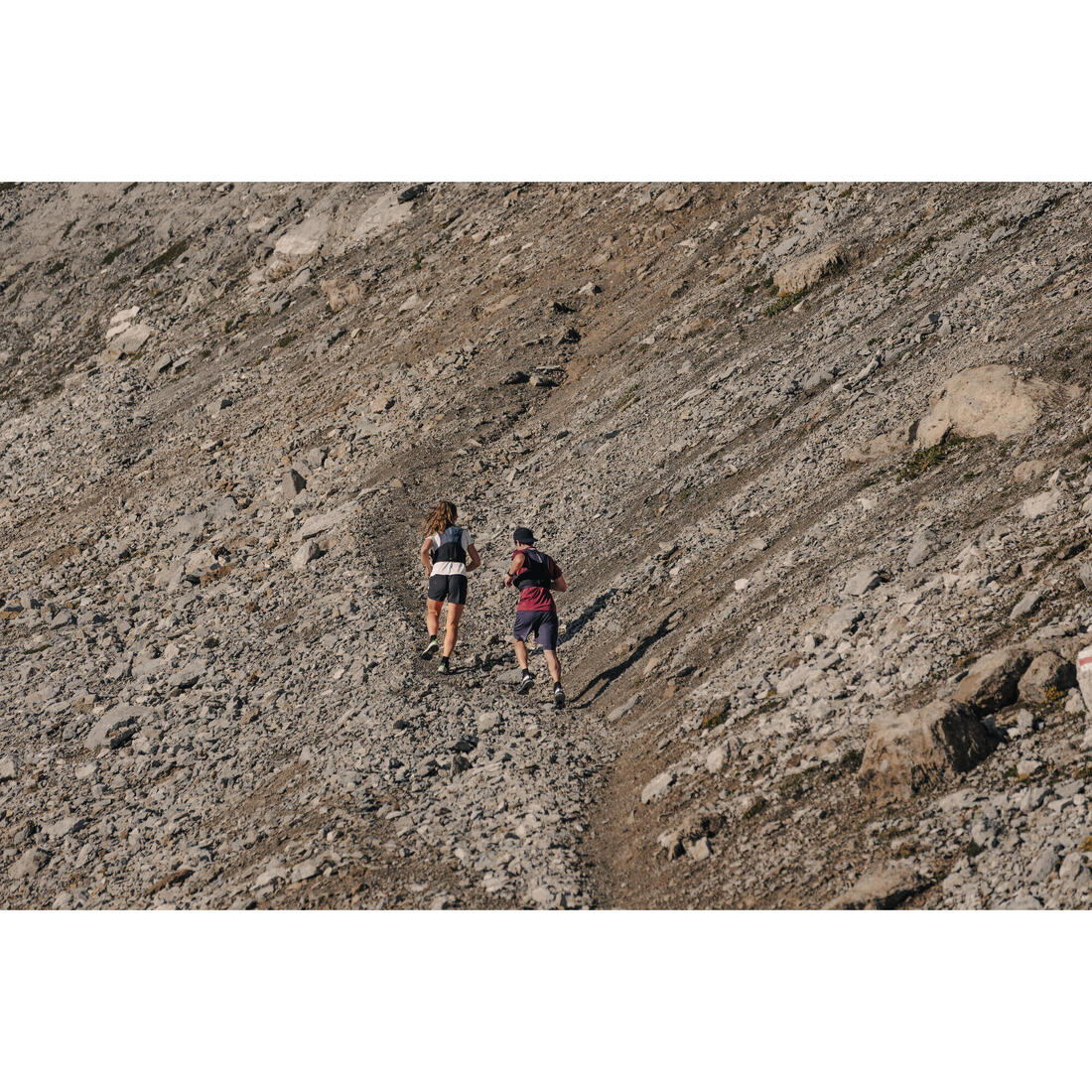 MT3 HOMBRE TRAIL NEGRO BLANCO - Image 11