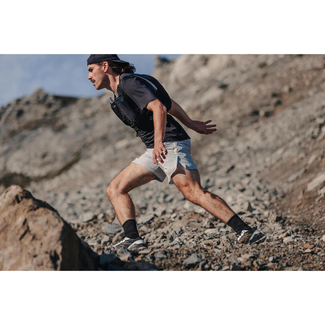MT3 HOMBRE TRAIL NEGRO BLANCO - Image 13