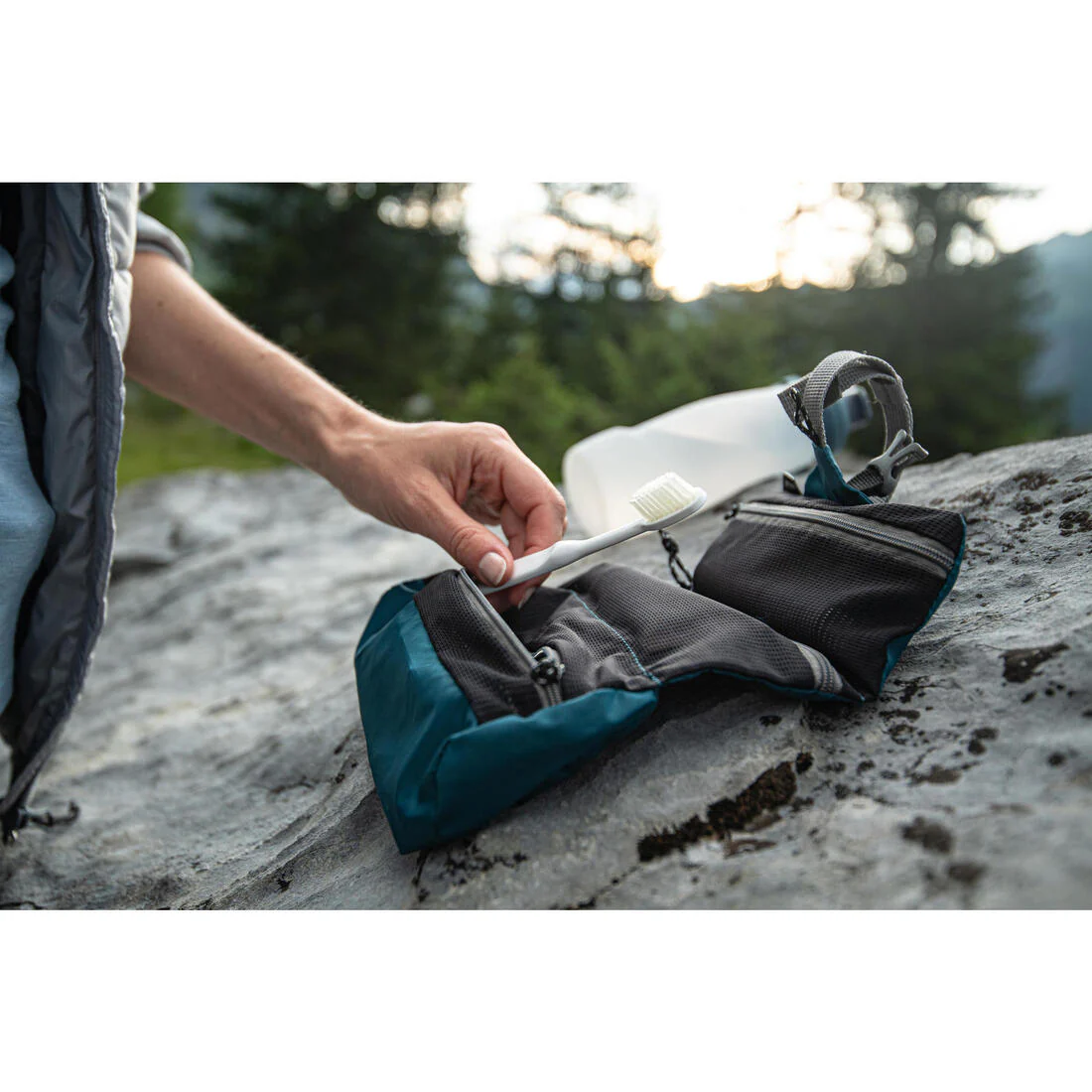 NECESER ULTRALIGHT PLEGABLE AZUL - Image 5