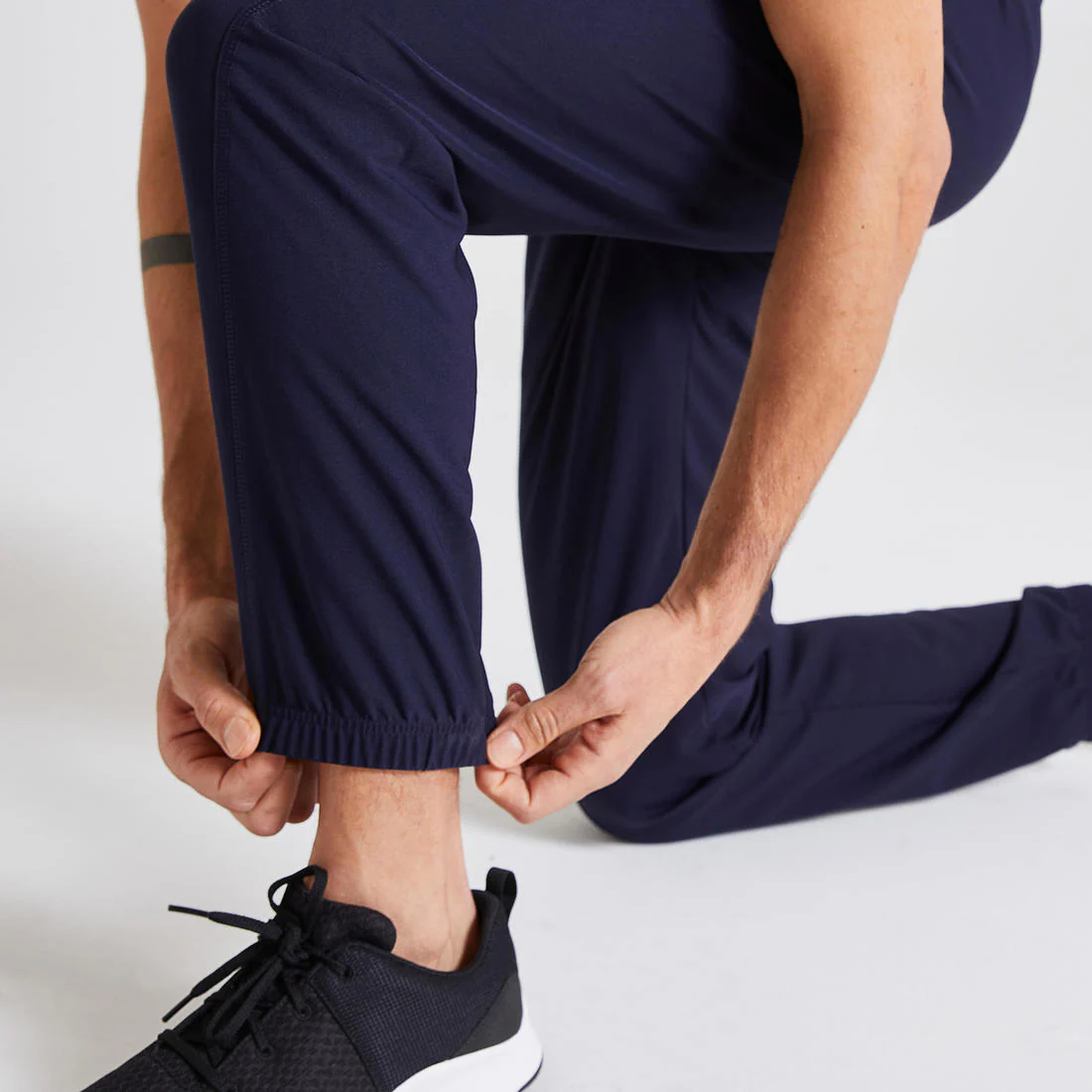 PANTALÓN FITNESS HOMBRE CORTE REGULAR TRANSPIRABLE - Image 17