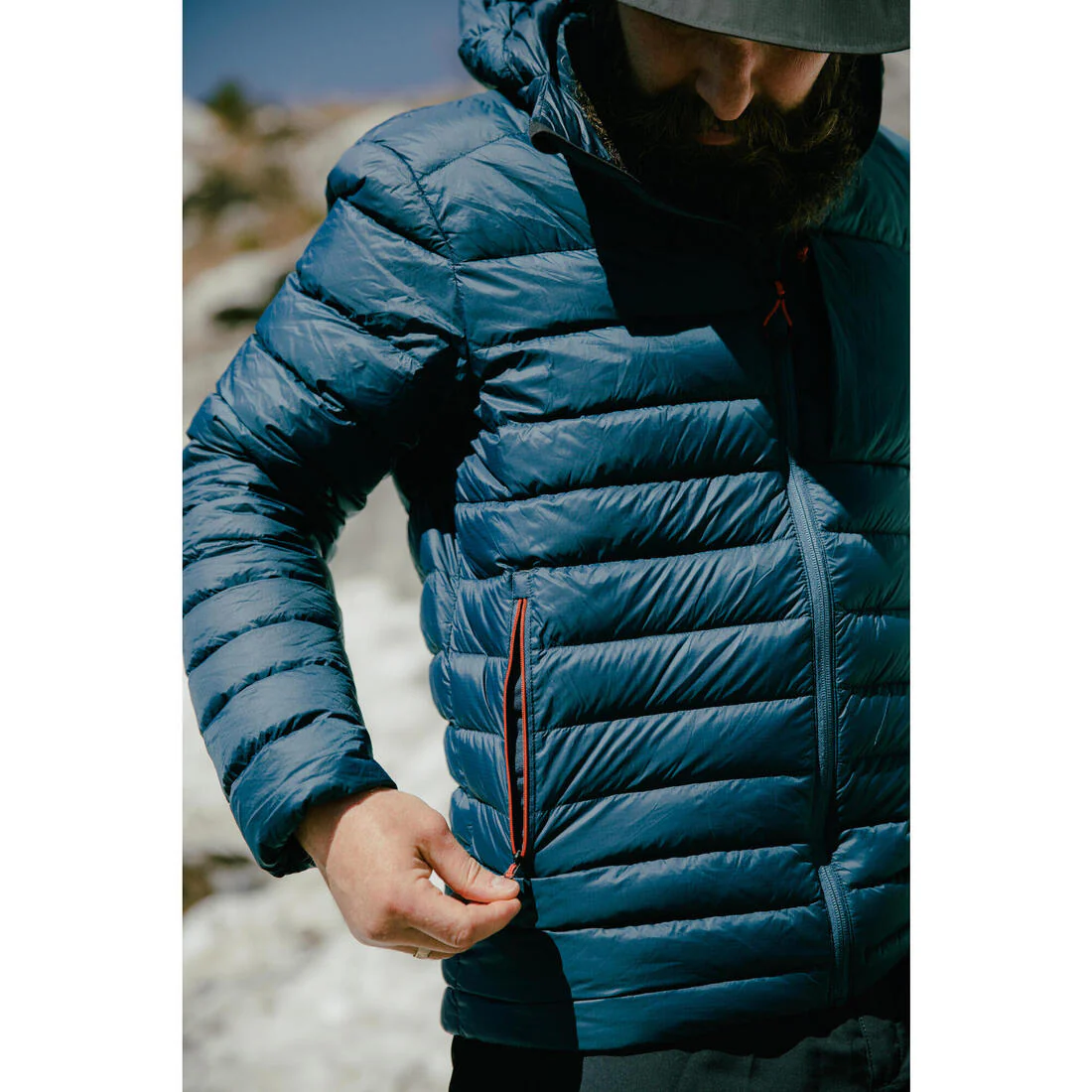 PARKA ACOLCHADA CON GORRO DE PLUMAS SENDERISMO MONTAÑA - MT500 -10 °C HOMBRE - Image 23