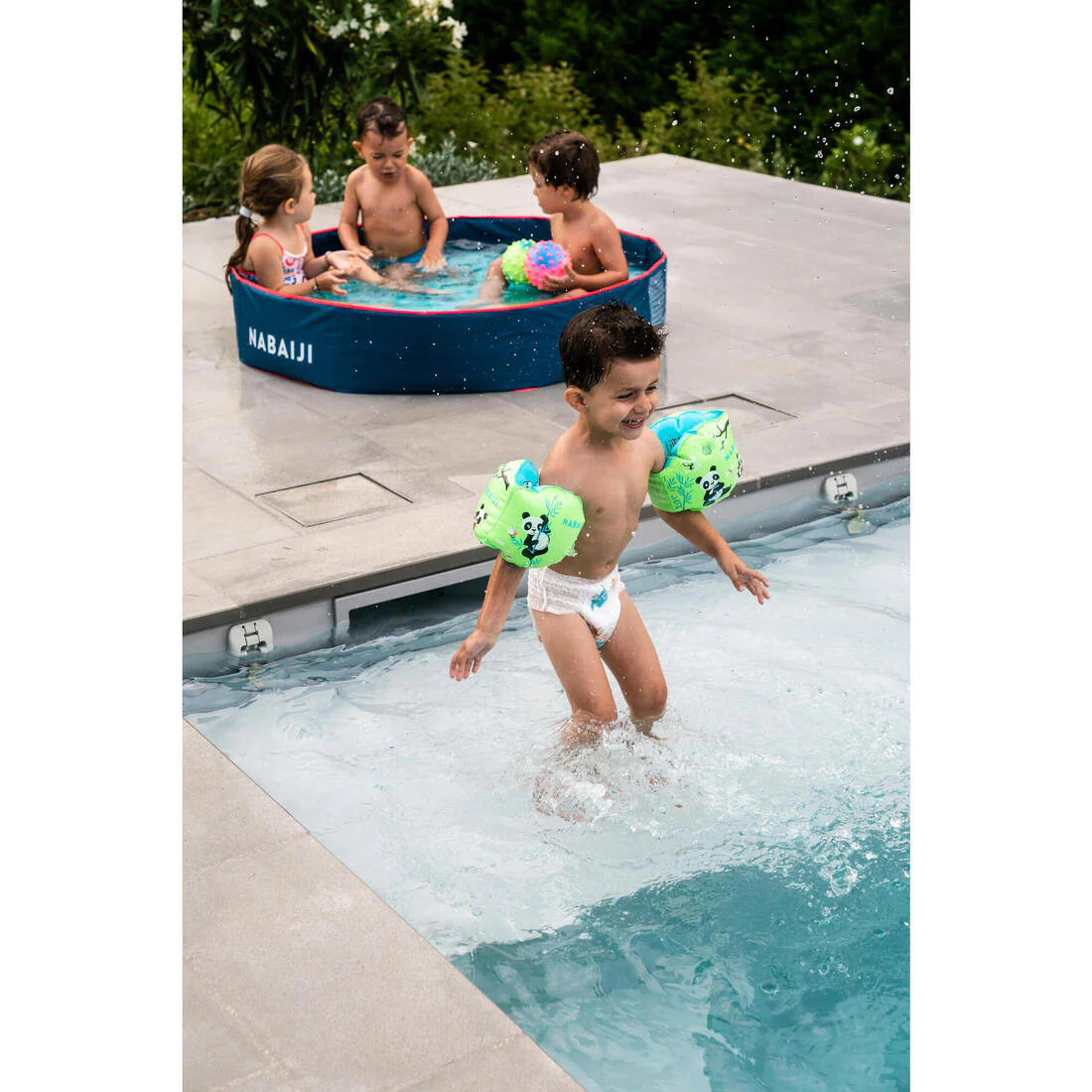 Piscina para niños plegable azul celeste - Image 10