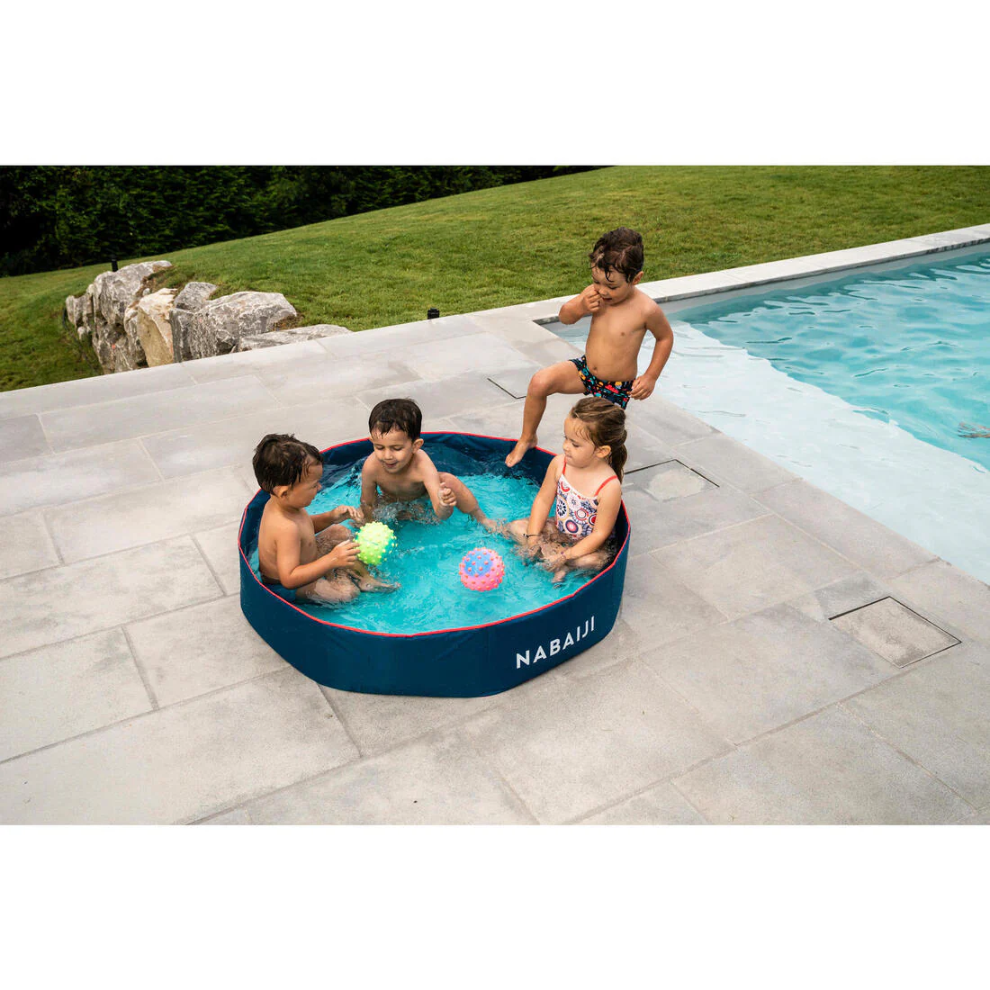 Piscina para niños plegable azul celeste - Image 12