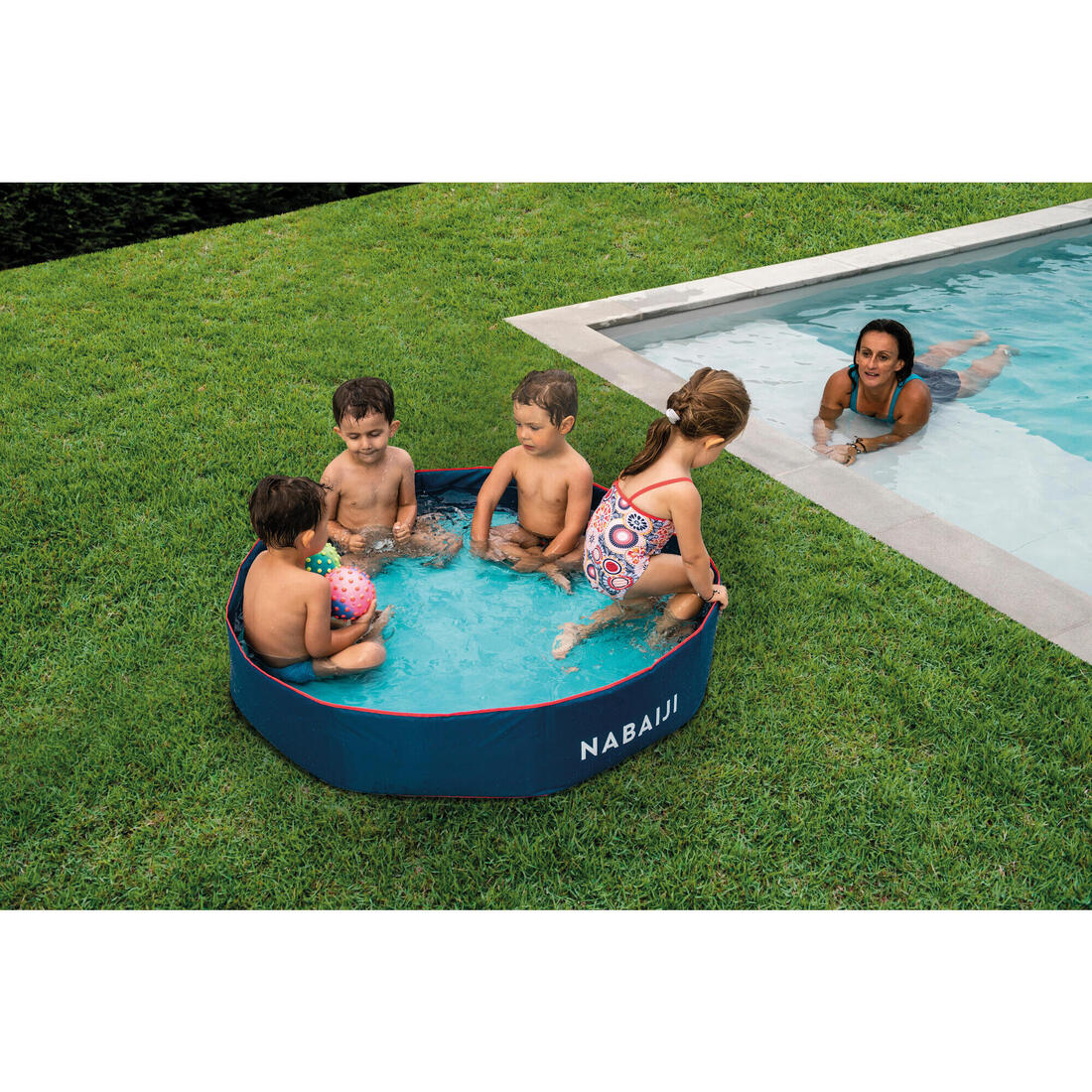Piscina para niños plegable azul celeste - Image 13