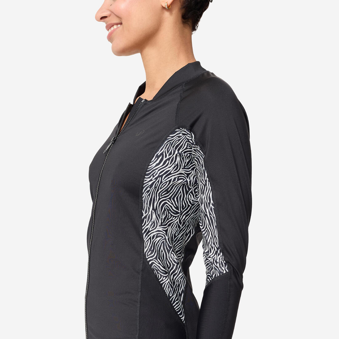 Polera aquagym mujer manga larga con cierre - Image 7