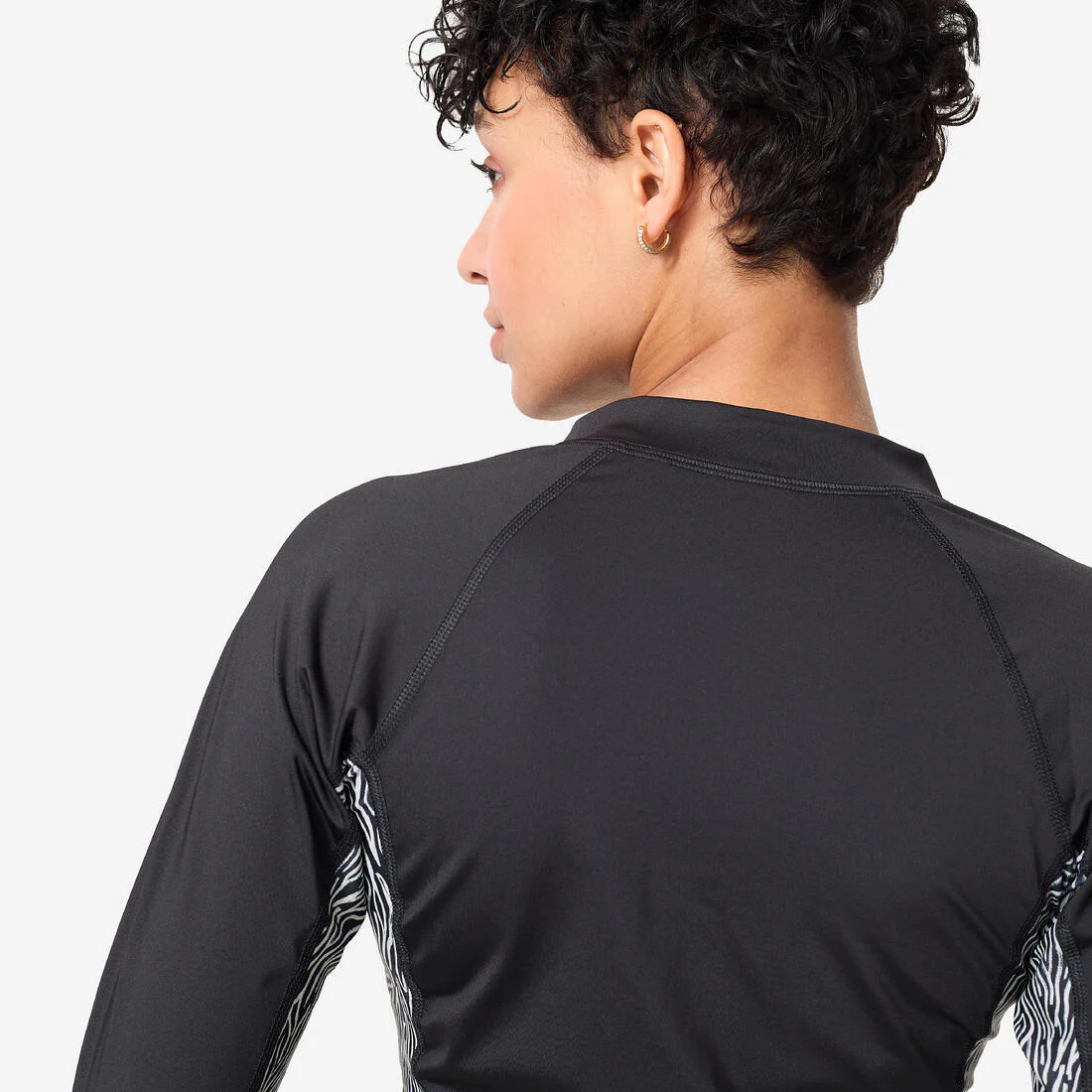 Polera aquagym mujer manga larga con cierre - Image 8