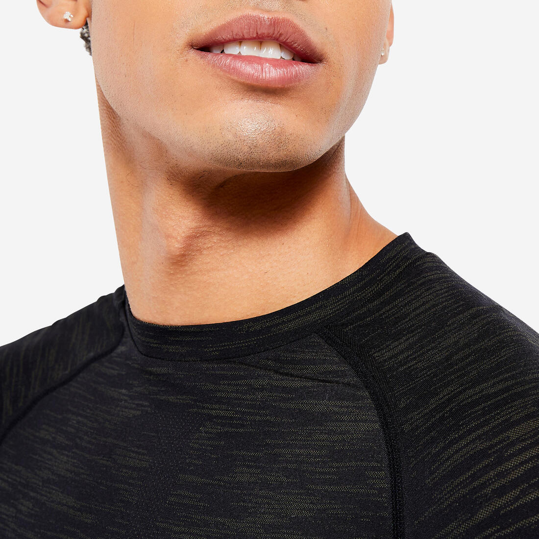 POLERA COMPRESIÓN MUSCULACIÓN HOMBRE NEGRO MC TRANSPIRABLE CUELLO REDONDO - Image 3