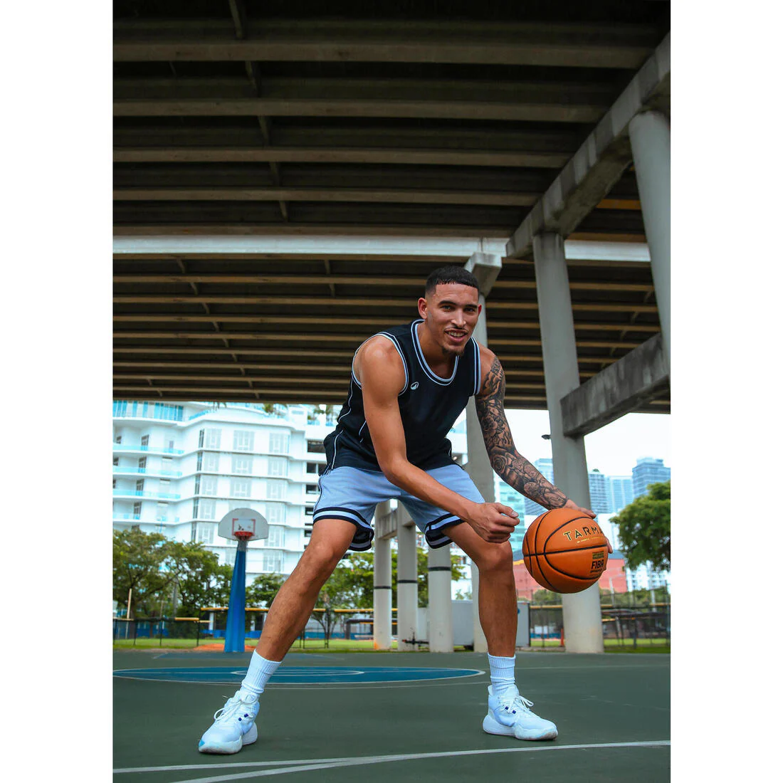 POLERA DE BÁSQUETBOL REVERSIBLE ADULTO TKR500 - Image 11